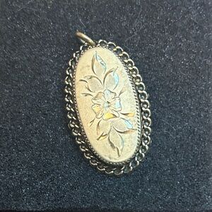 Vintage 12k Gold Filled Floral Pendant